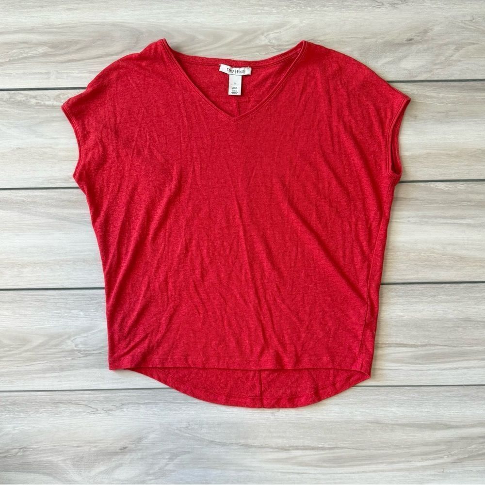 White House Black Market Short Sleeve Tee Red Small EUC